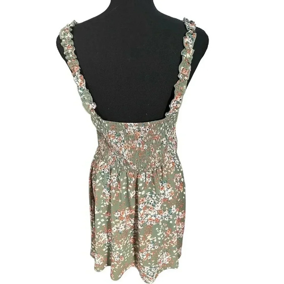 NINE BRITTON Jordan Shirred Dress - Picture 5 of 5